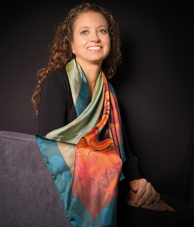 Porter un foulard Portrait de soie Impératrice de Jade